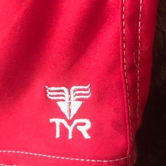 Red TYR Life Guard Board Shorts Size Large - Picture 3 of 4